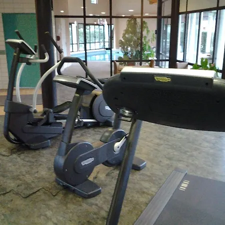 ホテル Porte Sud De Geneve 4*