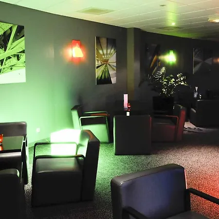 Porte Sud De Geneve ホテル 4*