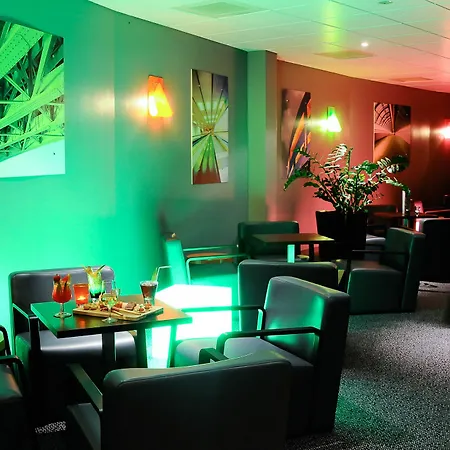 Porte Sud De Geneve ホテル 4*