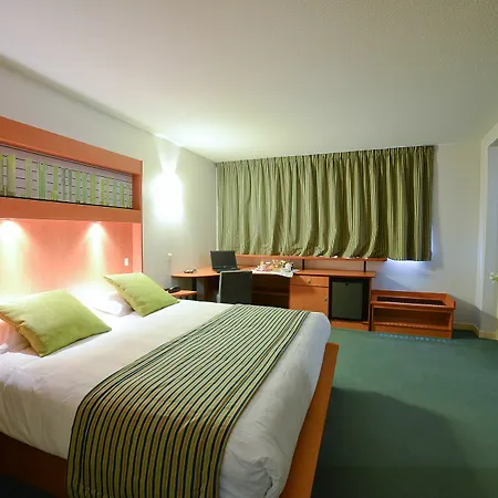 Porte Sud De Geneve ホテル 4*