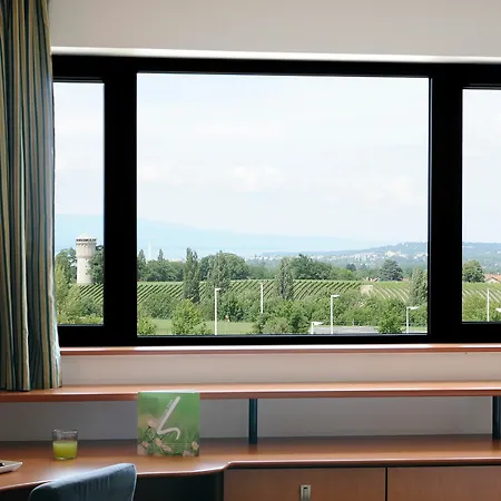 ホテル Porte Sud De Geneve 4*