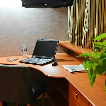 Hotel Porte Sud De Geneve Archamps