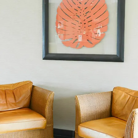 Porte Sud De Geneve Hotel 4*