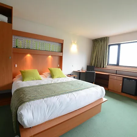 Porte Sud De Geneve Hotel 4*